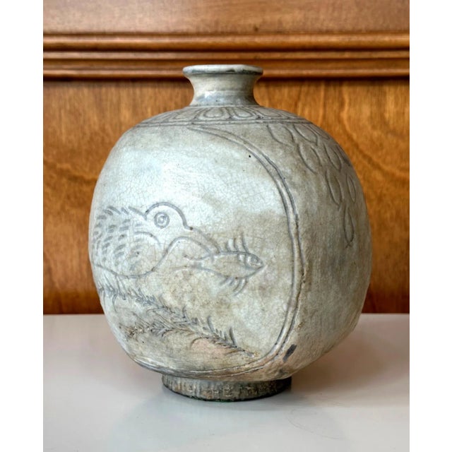 Antique Korean Buncheong Flat Bottle Vase with Incised Designs For Sale In Atlanta - Image 6 of 12