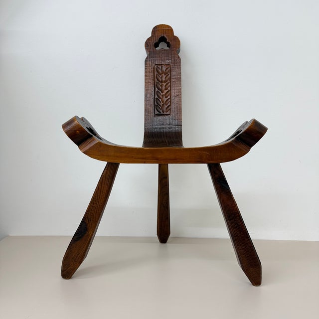 Brutalist Spanish Brutalist Hand Carved Oak Tripod Chair, 1970s For Sale - Image 3 of 18