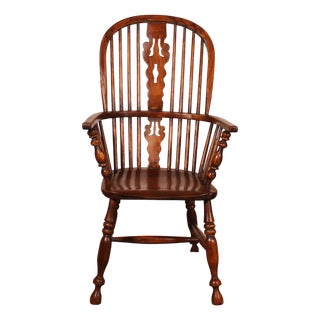 Early 19th Century Windsor Armchair in Ash and Elm For Sale