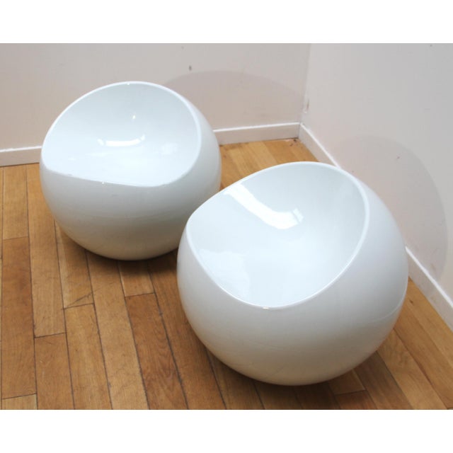 Plastic Set of Boom Poufs by Finn Stone For Sale - Image 7 of 9