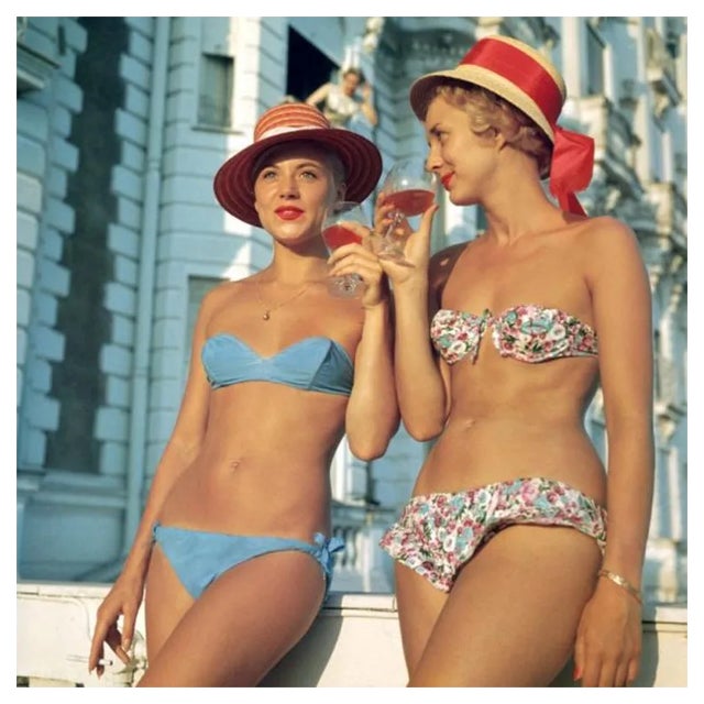 Slim Aarons, Sundowners, Estate Stamped Photographic Print, 1960 / 2020s For Sale