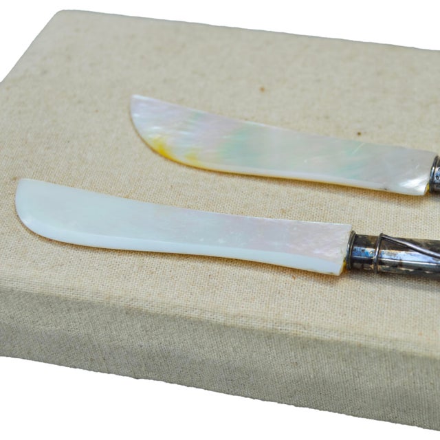 Early 20th Century Handmade Sterling-Silver & Mother-of-Pearl Caviar Knives- Set of 2 For Sale In New York - Image 6 of 10