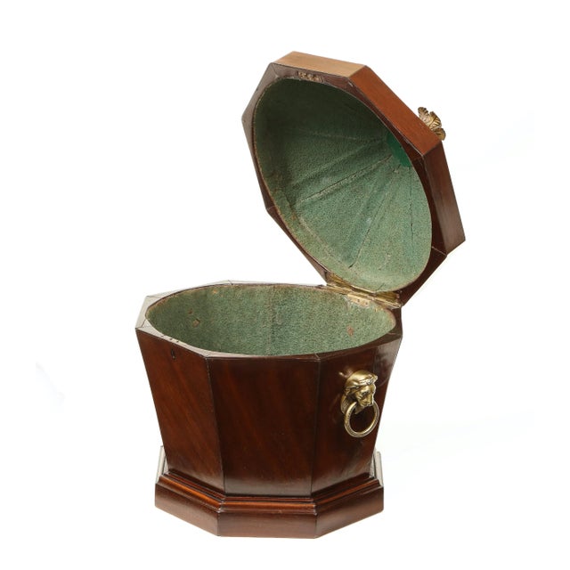 Early 19th Century Late Regency Gilt-Metal-Mounted Mahogany Cellarette For Sale - Image 5 of 10