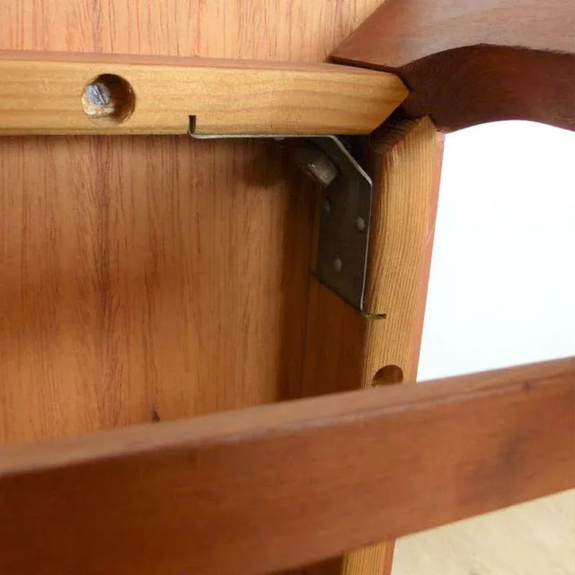 Light surface scratches in one place. This piece has an attribution mark, I am sure that it is completely authentic and...