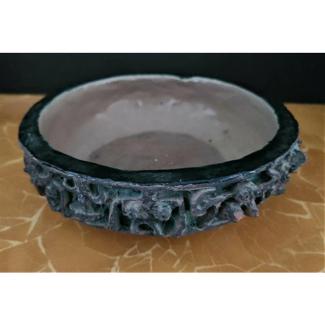 1958 Signed Collectible Hollywood Celebrity Frank Fay Tahitian Art Pottery Bowl Sculpture For Sale - Image 4 of 11