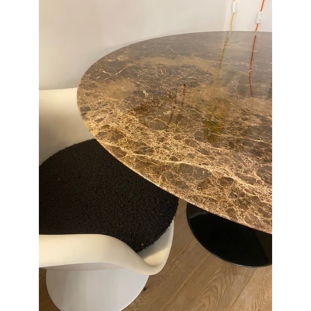 1980s Emperor Marble Tulip Table by Eero Saarinen for Knoll International, 1980s For Sale - Image 5 of 9