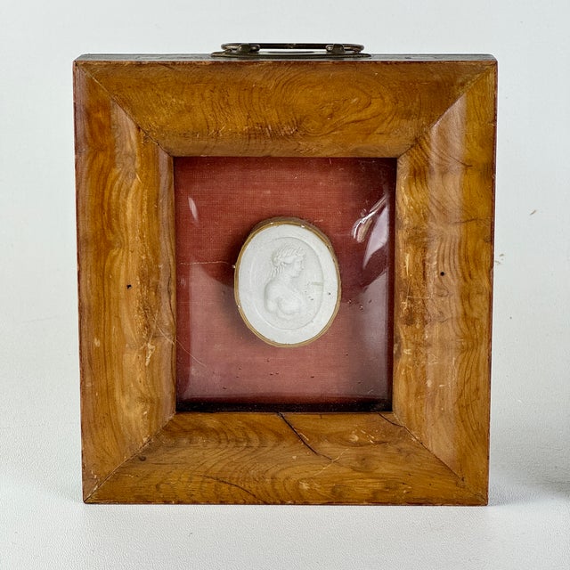 Late 19th Century Stunning Pair of Antique Grand Tour Intaglios in Shadowbox Wood Frame With Curved Hand Blown Glass and Pink Fabric Backdrop For Sale In New York - Image 6 of 11