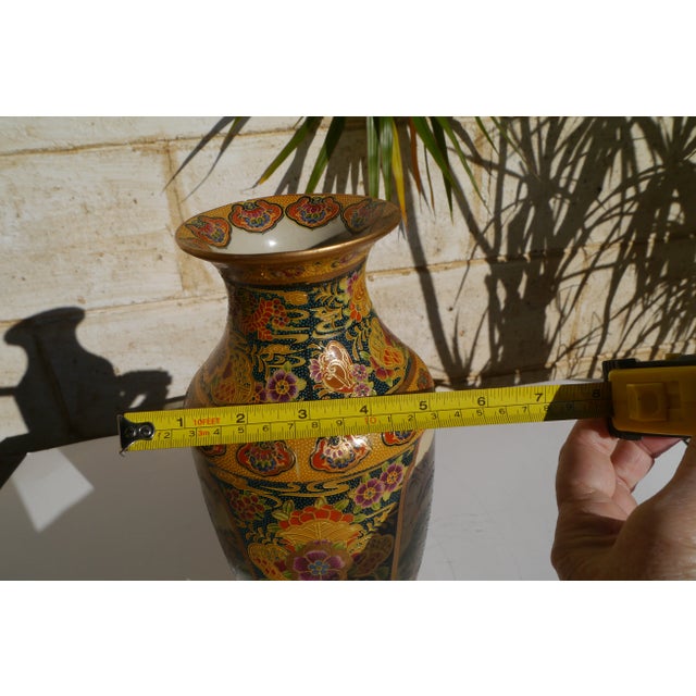 Vintage Royal Satsuma Vase Mountain Scene & Florals Moriage Gold Tone Green For Sale In Orlando - Image 6 of 12