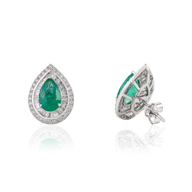 Metal 3.16ct Emerald & 1.2ct Diamond Double Halo Cluster Earrings in 18k White Gold- 2 Pieces For Sale - Image 7 of 17