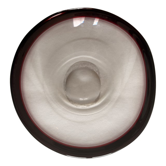 Scandinavian Bowl and Vase in Amethyst Glass by Vicke Lindstrand for Kosta Boda, 1950s, Set of 2 For Sale