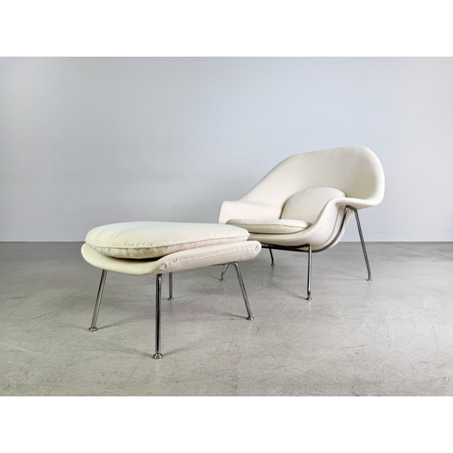 We are offering for sale a beautiful "Womb Chair" including ottoman by Knoll International from the 1980s. This model was...