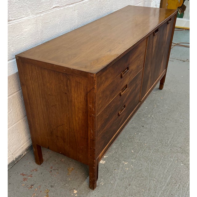 Mid 20th Century Mid 20th Century Janus Collection Walnut Credenza by John Stuart for Mount Airy Furniture For Sale - Image 5 of 18