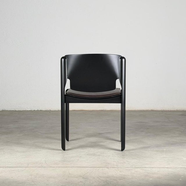 Model 122 Dining Room Chairs attributed to Vico Magistretti for Cassina, 1970s, Set of 8 For Sale - Image 16 of 18