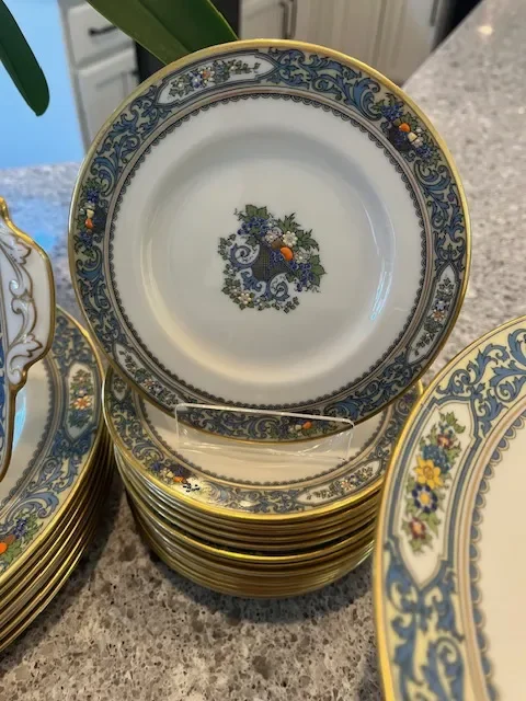 Late 20th Century Lenox 'Autumn' Fine China Service for Twelve- 94