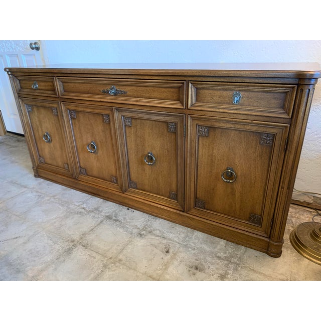 1960s Henredon French Regency Louis XVI Enfilade Credenza Buffet For Sale - Image 11 of 11