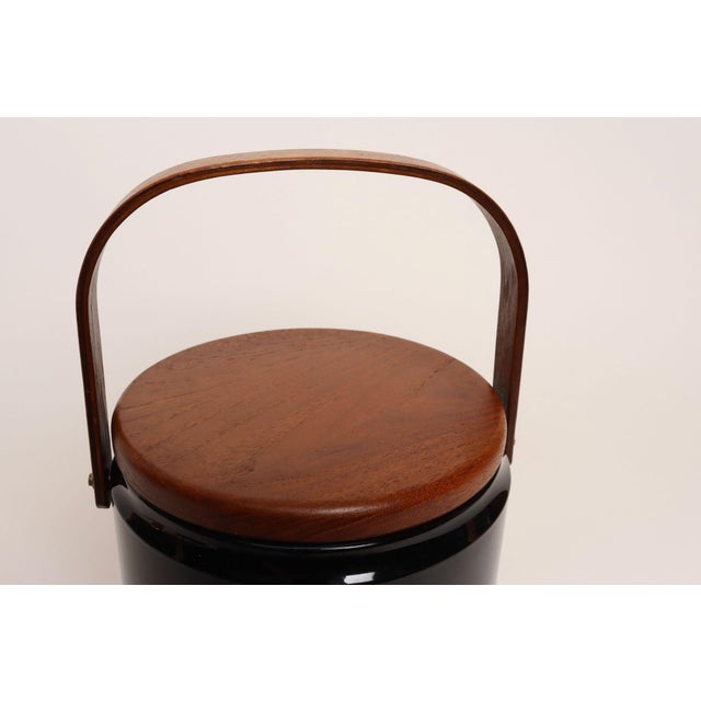 Mid Century Modern Black Vinyl and Teak Insulated Ice Bucket by Georges Briard For Sale - Image 10 of 18