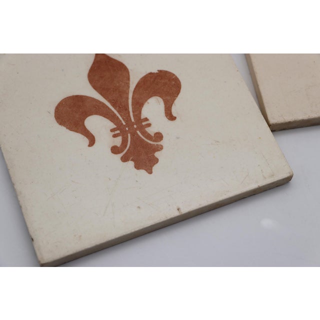 1900 - 1909 1900s Fleur De Lis Antique Set of Two Large Tiles, Portuguese For Sale - Image 5 of 12