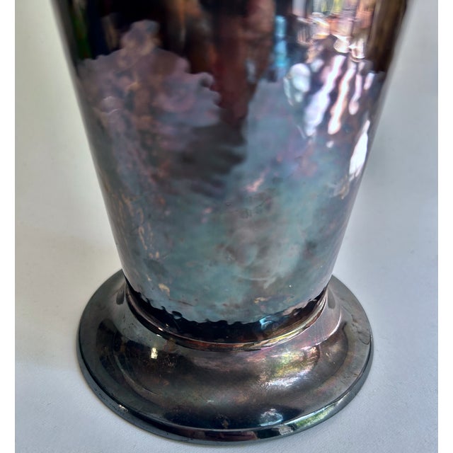 1920s Art Deco Meriden Silver Co. Handled Cocktail Pitcher For Sale - Image 9 of 18