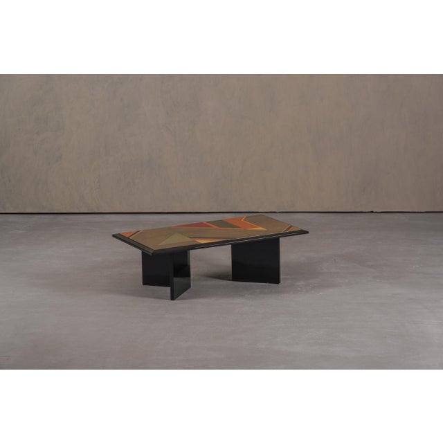 This vintage coffee table was designed by Giovanni Offredi and produced by Saporiti in Italy during the 1970's. It...