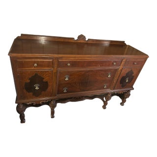 1920-1930s Antique Sideboard by Valley Furniture Co. In Excellent Condition For Sale