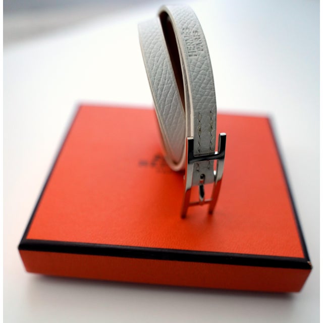 Animal Skin Hermes Hapi 4 Tours White Togo Leather Bracelet, C. 2007 For Sale - Image 7 of 8