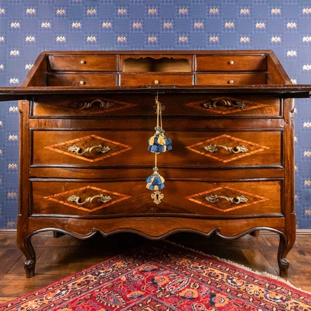 18th-Century Genoese Baroque Chest of Drawers with Inlays and Mercury-Gilded Bronze Handles, 1750, in Flawless conditions....