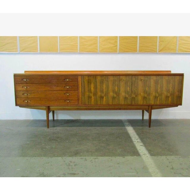 Robert Heritage Circa 1950 Robert Heritage Hamilton Mid-Century Modern Sideboard With Mixed Rosewood & Teak With Slatted Drawers For Sale - Image 4 of 18