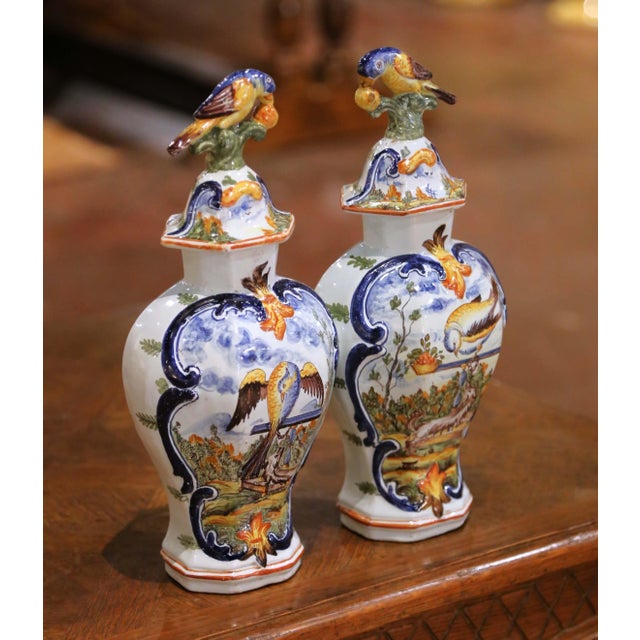 French Pair of 19th Century French Faience Bottles With Figural Bird Stoppers For Sale - Image 3 of 10