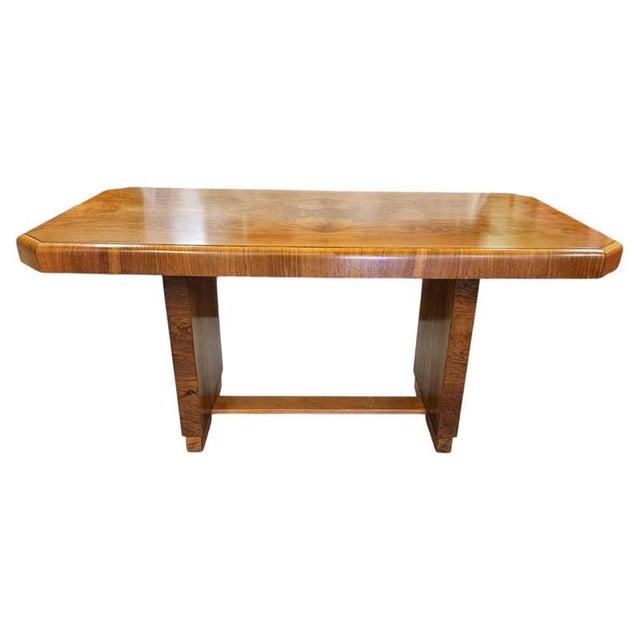 Art Deco British Figured Walnut Pedestal Dining Table, 1930 For Sale - Image 4 of 13