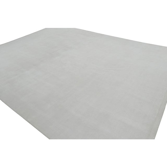 Rug & Kilim Rug & Kilim’s Oversized Textural Rug in Light Gray Tones & Striae For Sale - Image 4 of 7