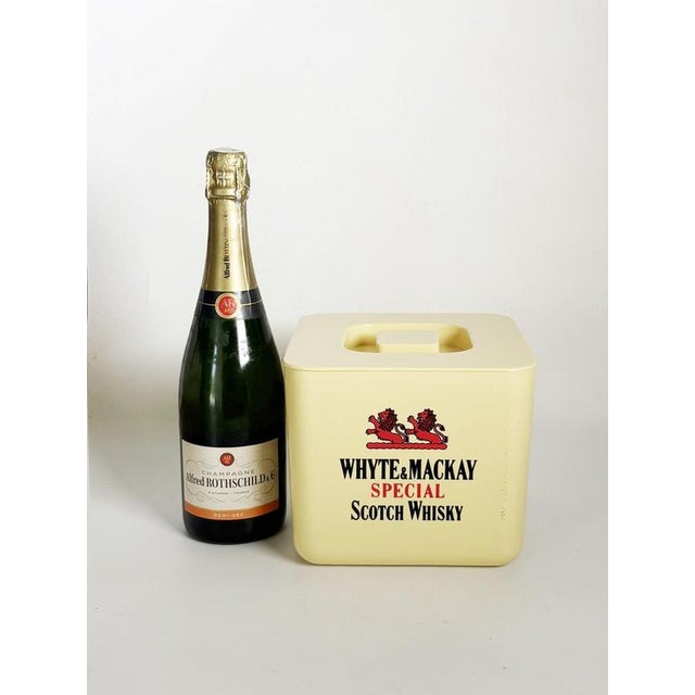 Vintage Plastic Ice Bucket, France, 1970s For Sale - Image 4 of 13