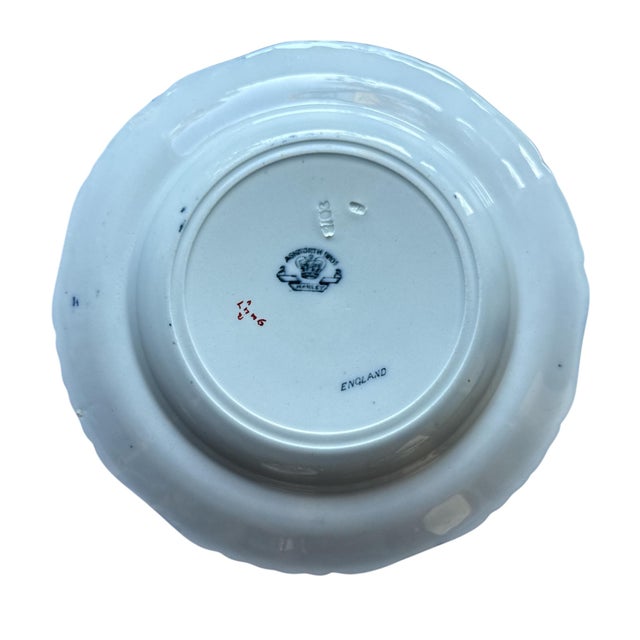 Set of Seven Late Victorian Ashworth Brothers Hanley Imari Soup Plates, C. 1890–1905 For Sale In Los Angeles - Image 6 of 7