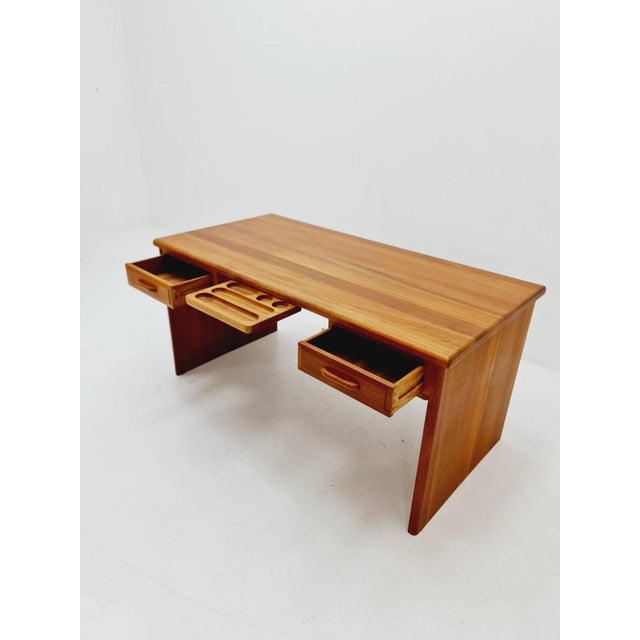 Mid-Century Danish Teak Modular Desk from Dyrlund, 1960s For Sale - Image 4 of 11