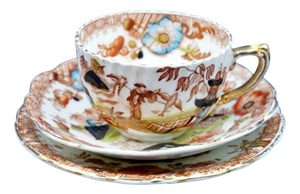 Hand-Painted Porcelain Cup and Saucers from Worcester Imari, England, 18th Century, Set of 3