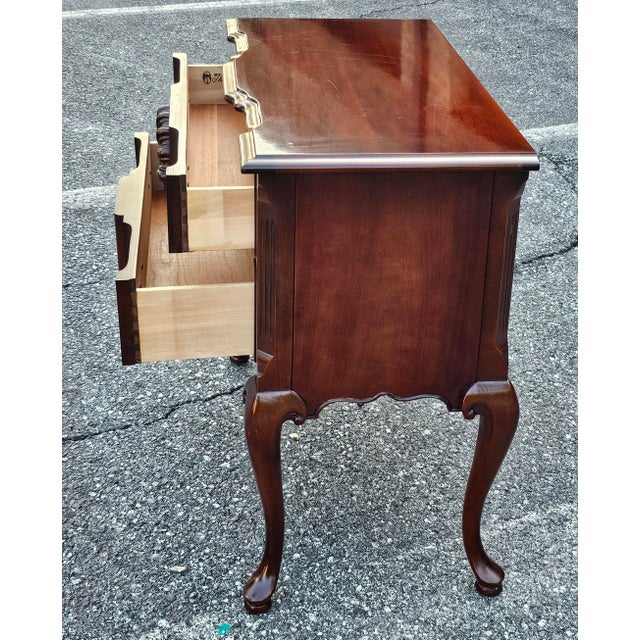 Thomasville Queen Anne Style Cherry Blockfront Lowboy Commode For Sale In Washington DC - Image 6 of 11