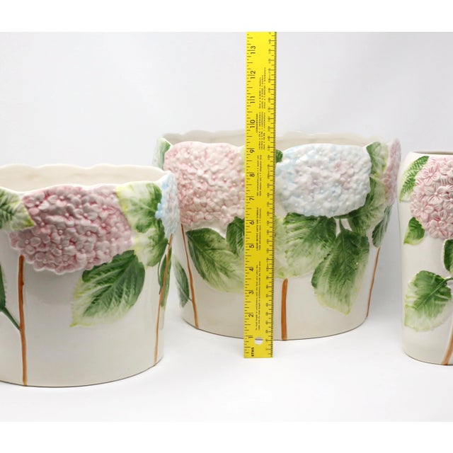 Vintage Pink and Blue Hydrangea Planters or Cachepots - Set of 3 For Sale - Image 11 of 12