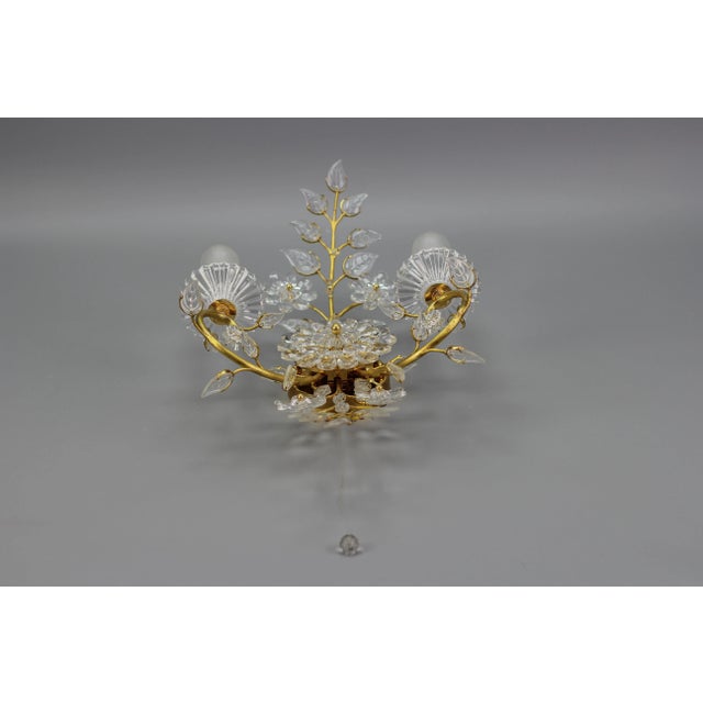German Floral Wall Sconce in Crystal and Brass by Palwa for Palme & Walter, 1960s For Sale - Image 9 of 18
