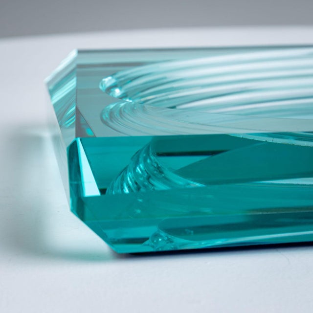 20th Century Glass Centerpiece in the style of Fontana Arte, Italy For Sale - Image 9 of 18