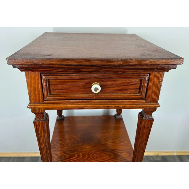 Measurements---- Height:86cm Width:42cm Depth 41cm