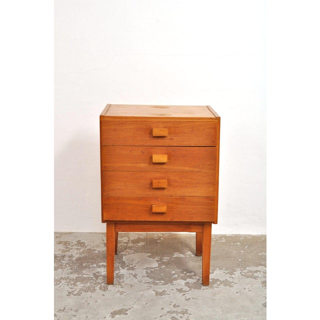Vintage Chest of Drawers in Oak, 1960s For Sale - Image 3 of 9