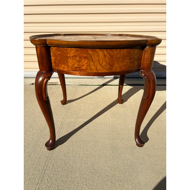1980 Vintage Hekman Round Table With Drawer French Style Burl Mahogany For Sale - Image 9 of 12