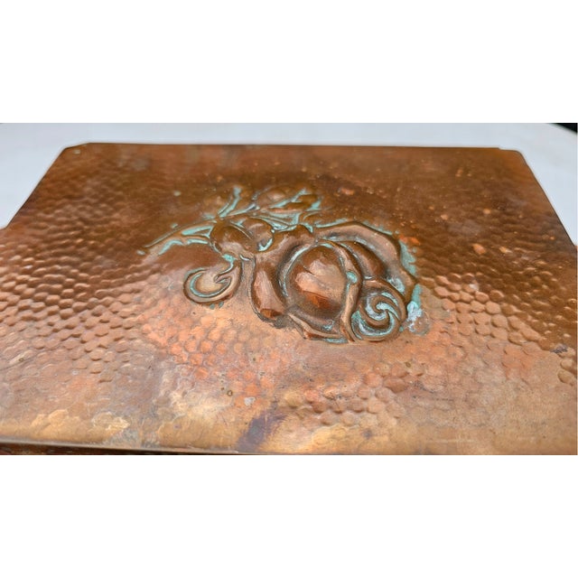 Art Deco copper casket/box, dimensions: width 21.2 cm, depth 15.2 cm, height 7 cm.