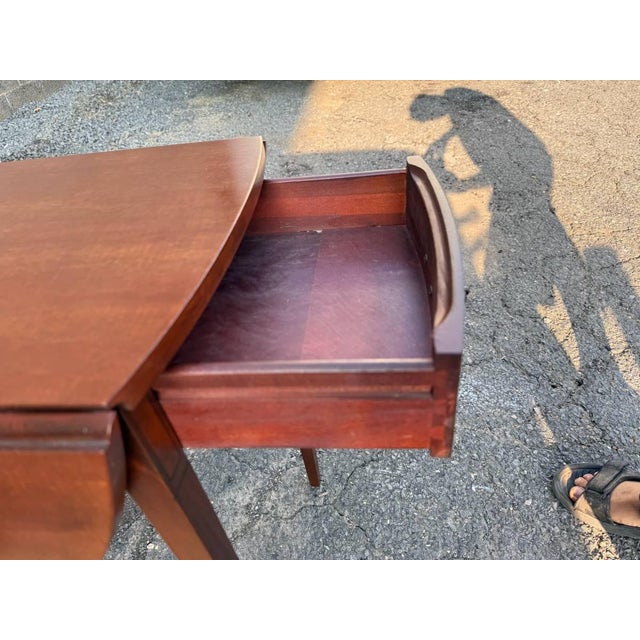 Vintage Federal Style Mahogany Inlaid Pembroke Drop Leaf Tables For Sale In Washington DC - Image 6 of 15