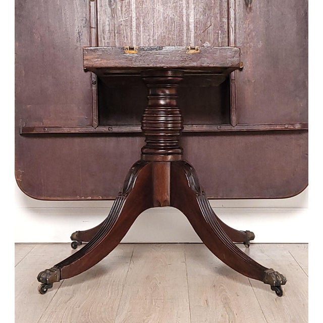 Mahogany Breakfast Table, England Circa 1810 For Sale In San Francisco - Image 6 of 10