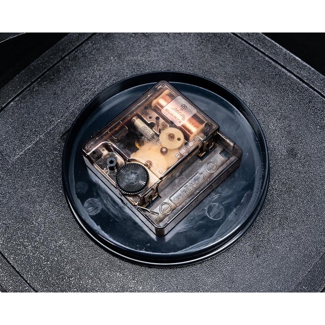 Beige Bino Quartz Wall Clock, 1980s For Sale - Image 8 of 10