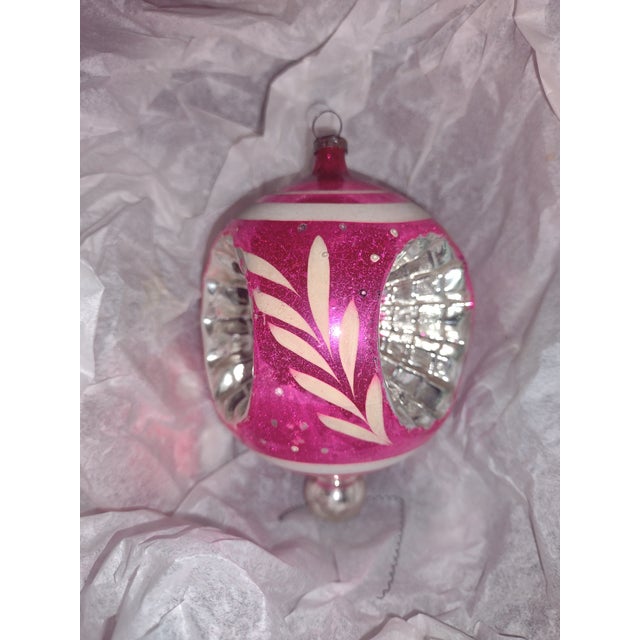 Shiny Brite and Other Ornaments For Sale - Image 9 of 14