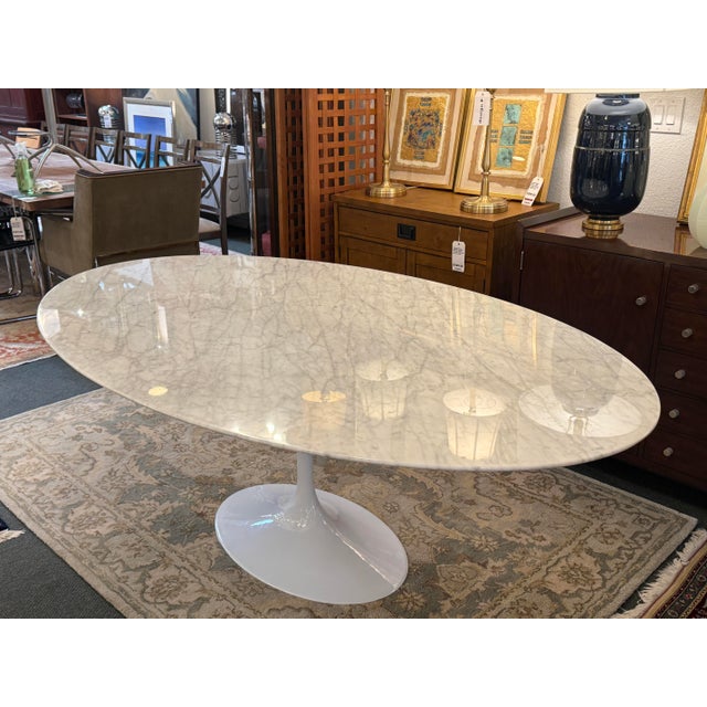 Stone Gray Nj Modern Furniture Saarinen-Style Oval Carrara Marble Tulip Dining Table For Sale - Image 8 of 14