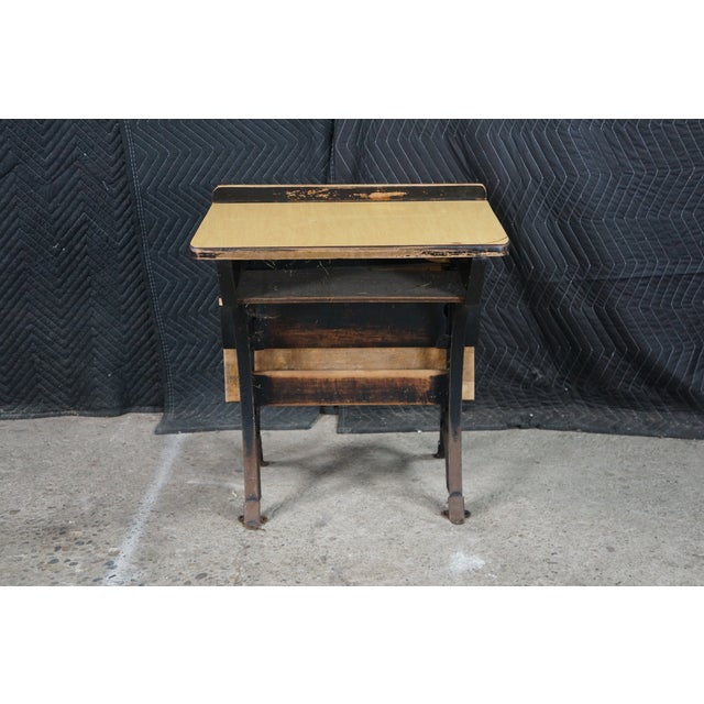 Antique T. Kundtz Co. American Solid Maple Classroom School Desk Cast Iron 1900 For Sale - Image 4 of 18