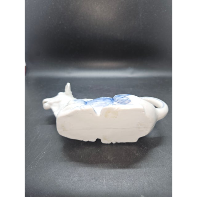 1950s Vintage GerBlue and White Ceramic Cow Creamer - For Sale - Image 5 of 5