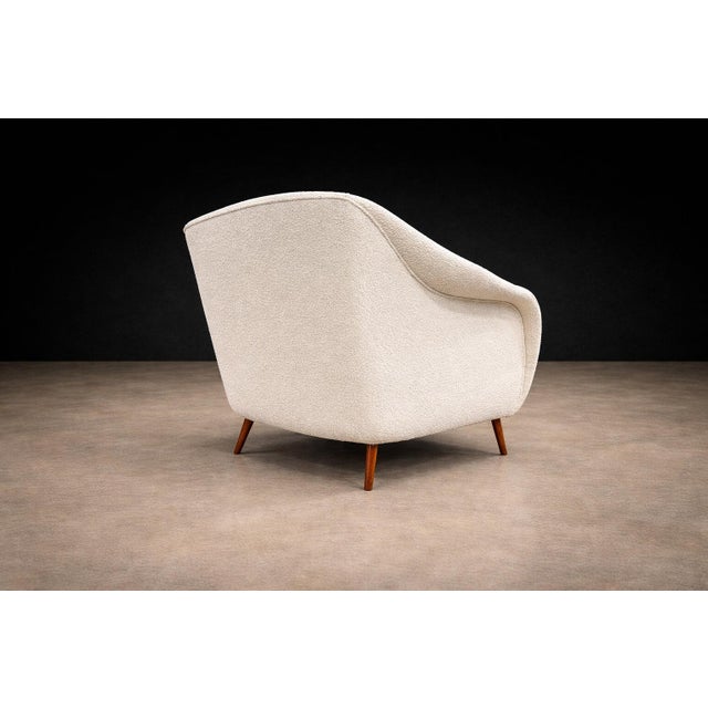 Curva Armchair with Tubular Legs in Bouclé by Joaquim Tenreiro for Langenbach & Tenreiro, Brazilian Modern, 1960 – Lot 760A For Sale - Image 12 of 17